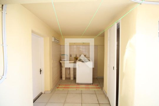 Área de Serviço de casa à venda com 3 quartos, 175m² em Vila Sônia, São Paulo