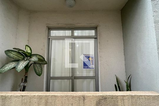 Placa de apartamento à venda com 2 quartos, 48m² em Vila Carmosina, São Paulo