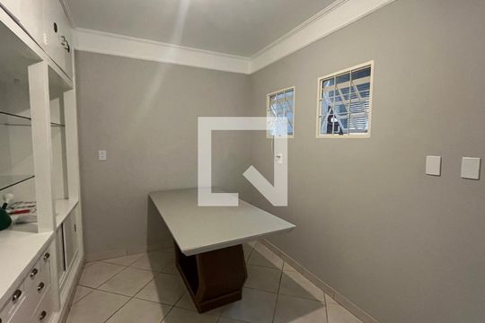 Quarto 2 de casa à venda com 3 quartos, 293m² em Vila Nogueira, Campinas