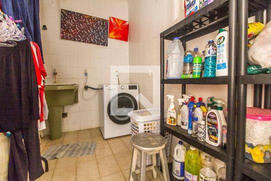 Área de Serviço de casa à venda com 5 quartos, 400m² em Alphaville, Santana de Parnaíba