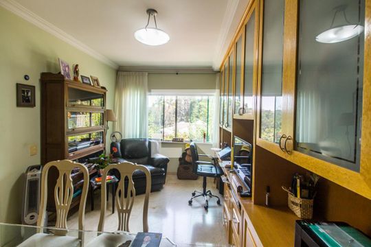 Escritório de casa à venda com 5 quartos, 400m² em Alphaville, Santana de Parnaíba