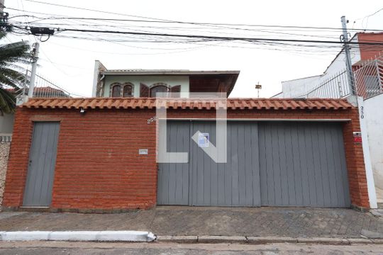Fachada de casa à venda com 4 quartos, 300m² em Vila Zelina, São Paulo