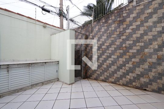 Entrada de serviço de casa à venda com 4 quartos, 300m² em Vila Zelina, São Paulo