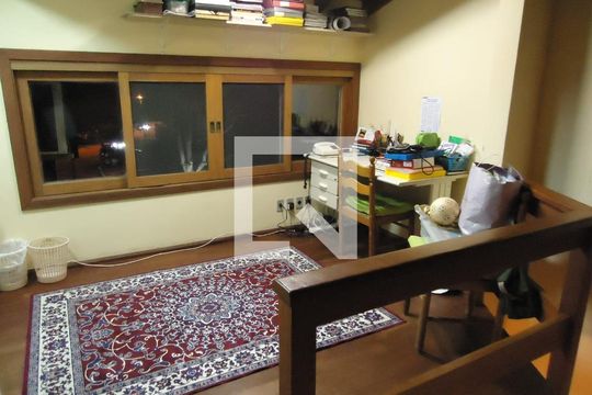 Casa para alugar com 3 quartos, 220m² em Tristeza, Porto Alegre
