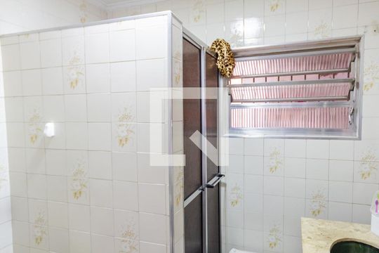 Banheiro  de casa à venda com 2 quartos, 300m² em Vila Metalúrgica, Santo André