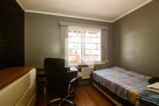 quarto de casa à venda com 3 quartos, 189m² em Hípica, Porto Alegre