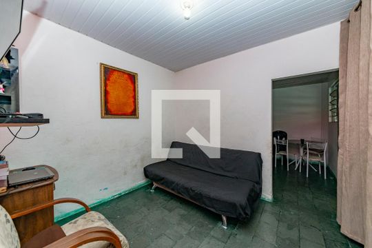 Casa à venda com 2 quartos, 180m² em Nova Esperança, Belo Horizonte