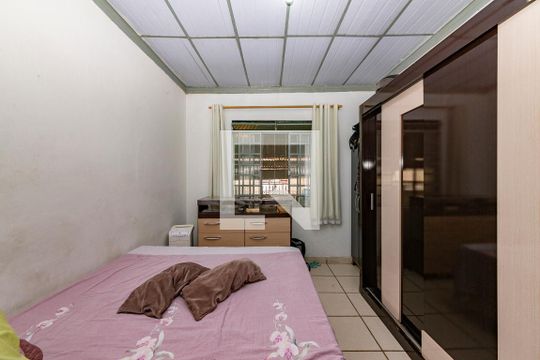 Quarto 1 de casa à venda com 2 quartos, 180m² em Nova Esperança, Belo Horizonte