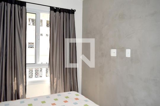 Quarto 1 de apartamento para alugar com 1 quarto, 30m² em Pinheiros, São Paulo