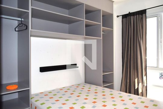 Quarto 1 de apartamento para alugar com 1 quarto, 30m² em Pinheiros, São Paulo
