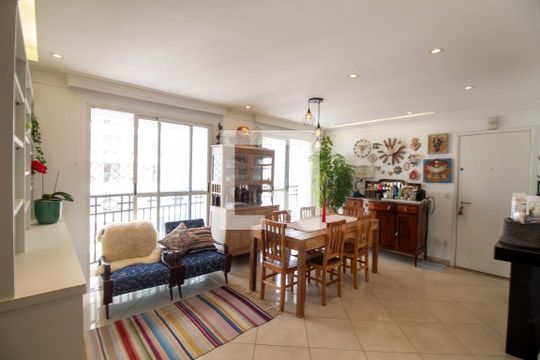 Apartamento à venda com 2 quartos, 94m² em Santo Amaro, São Paulo
