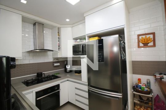 Cozinha de casa à venda com 3 quartos, 110m² em Olaria, Rio de Janeiro