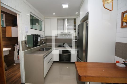 Cozinha de casa à venda com 3 quartos, 110m² em Olaria, Rio de Janeiro
