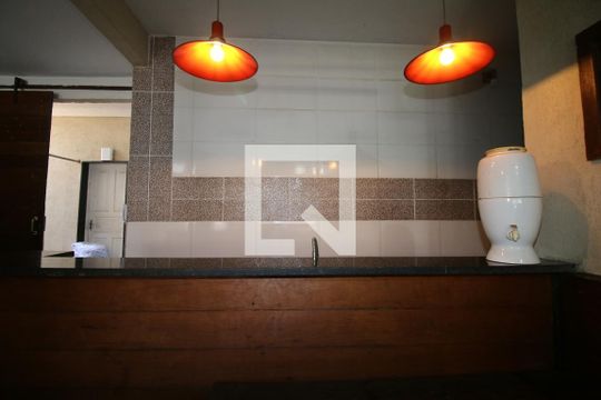 Cozinha Gourmet - Quintal de casa à venda com 3 quartos, 110m² em Olaria, Rio de Janeiro