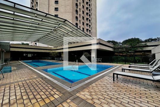 Piscina de apartamento para alugar com 1 quarto, 25m² em Vila Congonhas, São Paulo