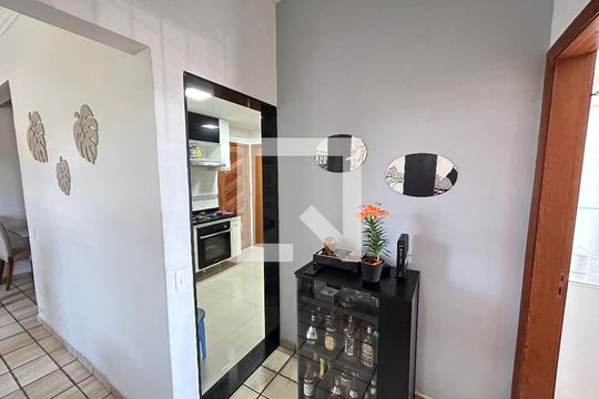 Corredor de apartamento à venda com 2 quartos, 65m² em Piedade, Rio de Janeiro