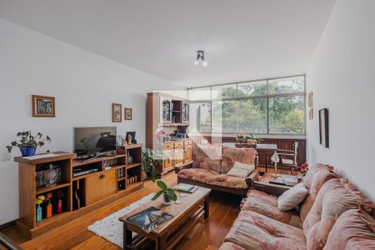 Apartamento para alugar com 3 quartos, 106m² em Alto de Pinheiros, São Paulo