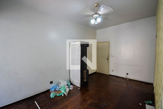 Sala de casa de condomínio à venda com 2 quartos, 63m² em Vila Isabel, Rio de Janeiro