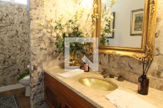 Lavabo de casa à venda com 4 quartos, 480m² em Jardim Guedala, São Paulo