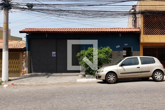 Fachada de casa de condomínio para alugar com 2 quartos, 80m² em Vila Ré, São Paulo