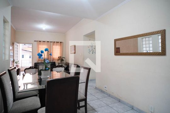 Sala de casa à venda com 2 quartos, 170m² em Parque Císper, São Paulo