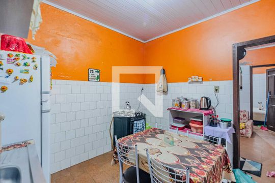 Cozinha 1 de casa à venda com 4 quartos, 400m² em Vila Joao Pessoa, Porto Alegre