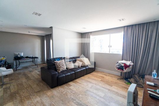 Sala de casa à venda com 3 quartos, 498m² em Cidade Vargas, São Paulo