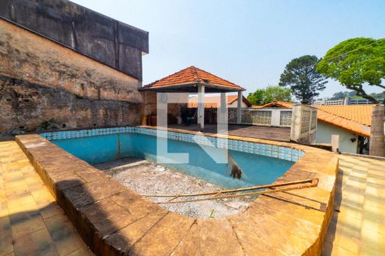 Piscina de casa à venda com 3 quartos, 498m² em Cidade Vargas, São Paulo