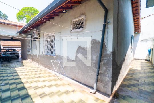 Quintal de casa à venda com 3 quartos, 498m² em Cidade Vargas, São Paulo