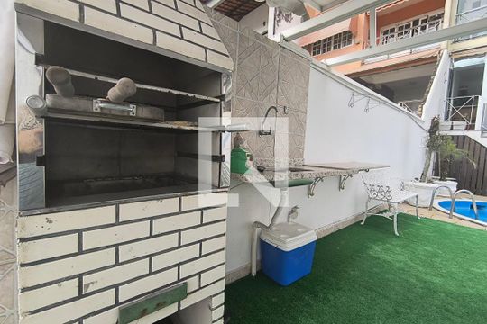 Churrasqueira de casa à venda com 3 quartos, 198m² em Anil, Rio de Janeiro