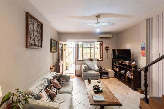 Sala de casa à venda com 3 quartos, 115m² em Tijuca, Rio de Janeiro