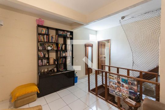 Sala segundo andar de casa à venda com 3 quartos, 115m² em Tijuca, Rio de Janeiro