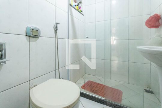 Banheiro de casa à venda com 3 quartos, 115m² em Tijuca, Rio de Janeiro