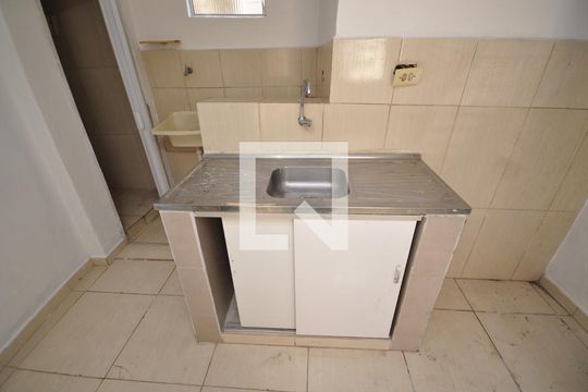 Sala/Cozinha de casa para alugar com 1 quarto, 40m² em Vila Maria Alta, São Paulo