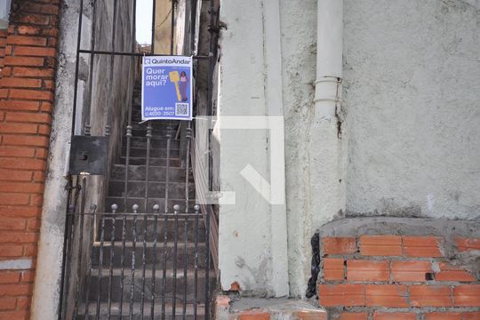 Fachada de casa para alugar com 1 quarto, 40m² em Vila Maria Alta, São Paulo
