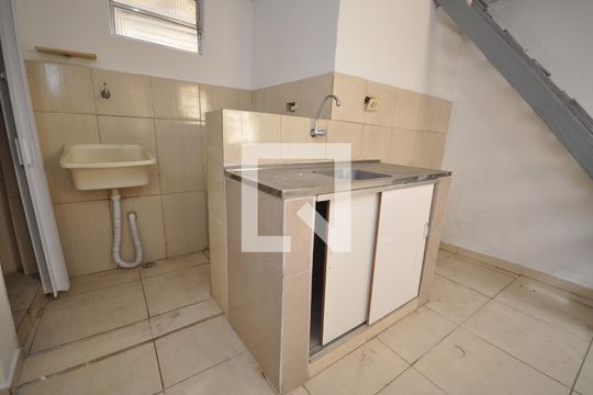 Sala/Cozinha de casa para alugar com 1 quarto, 40m² em Vila Maria Alta, São Paulo