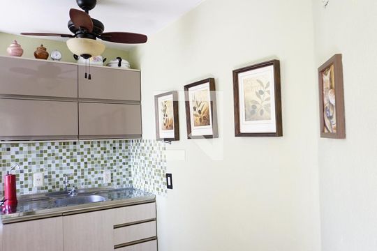 Cozinha de apartamento para alugar com 3 quartos, 70m² em Jacarepaguá, Rio de Janeiro