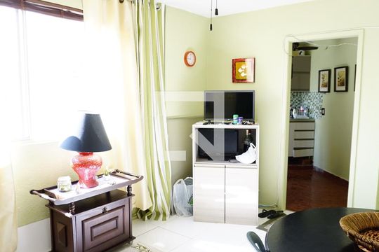 Sala de apartamento para alugar com 3 quartos, 70m² em Jacarepaguá, Rio de Janeiro