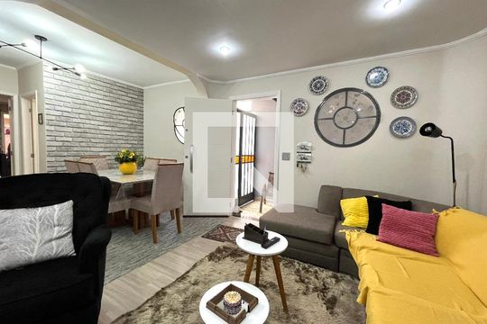 Sala de casa à venda com 4 quartos, 142m² em Vila Mascote, São Paulo