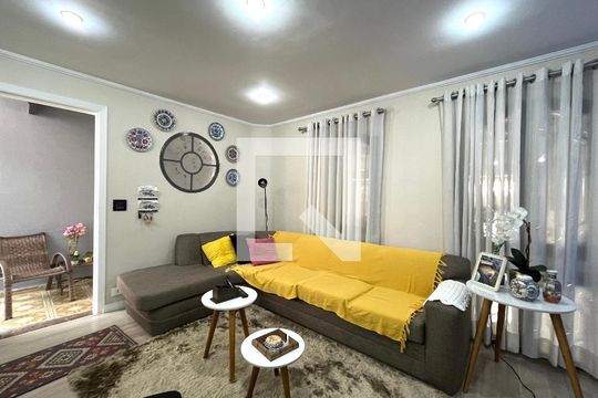 Sala de casa à venda com 4 quartos, 142m² em Vila Mascote, São Paulo