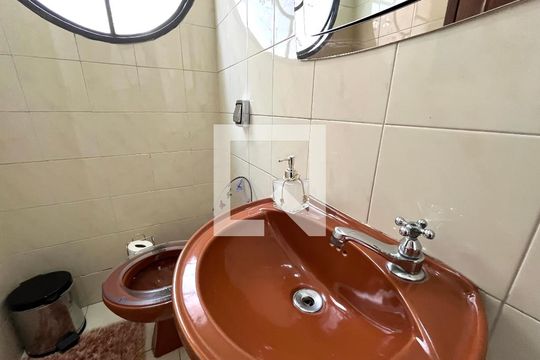Lavabo de casa à venda com 4 quartos, 142m² em Vila Mascote, São Paulo