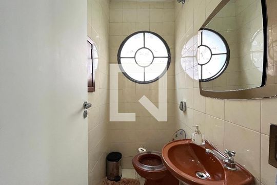 Lavabo de casa à venda com 4 quartos, 142m² em Vila Mascote, São Paulo