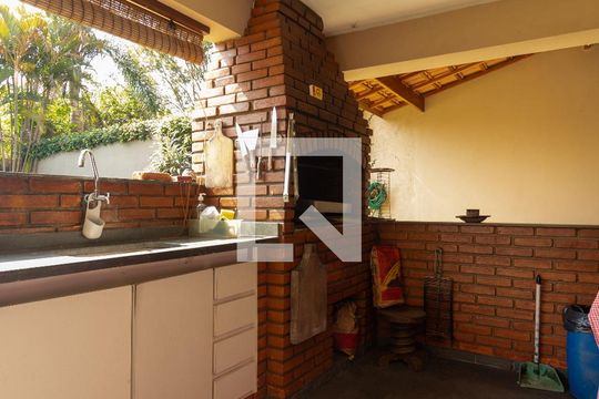 Área comum de casa para alugar com 4 quartos, 300m² em Bairro Jardim Nossa Senhora das Graças, Cotia