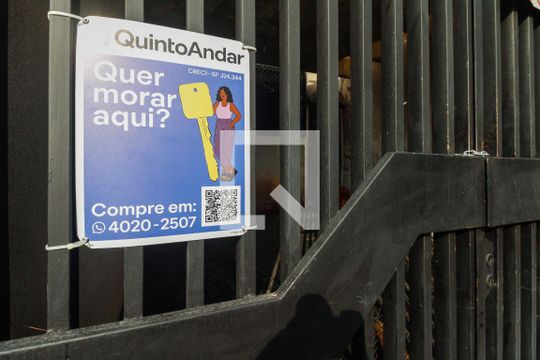 Fachada  de casa à venda com 3 quartos, 200m² em Cidade Mãe do Céu, São Paulo