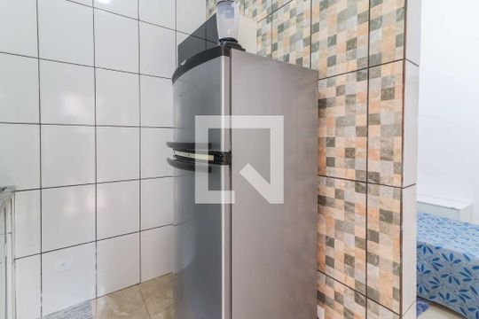 Cozinha de kitnet/studio para alugar com 1 quarto, 30m² em Jaguaré, São Paulo
