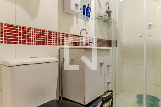 Banheiro de kitnet/studio à venda com 1 quarto, 30m² em Vila Buarque, São Paulo