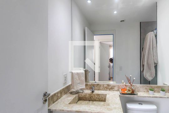 Banheiro de apartamento à venda com 2 quartos, 44m² em Vila Prudente, São Paulo