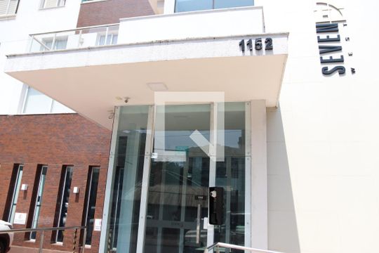 Fachada de apartamento para alugar com 2 quartos, 61m² em Setor Oeste, Goiânia