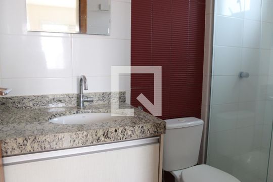 Banheiro da Suíte de apartamento para alugar com 2 quartos, 61m² em Setor Oeste, Goiânia