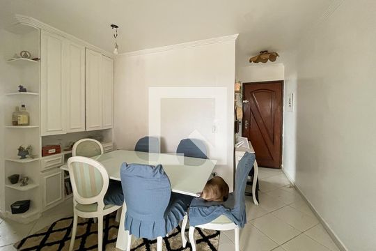 Sala de apartamento à venda com 2 quartos, 64m² em Vila Carmosina, São Paulo